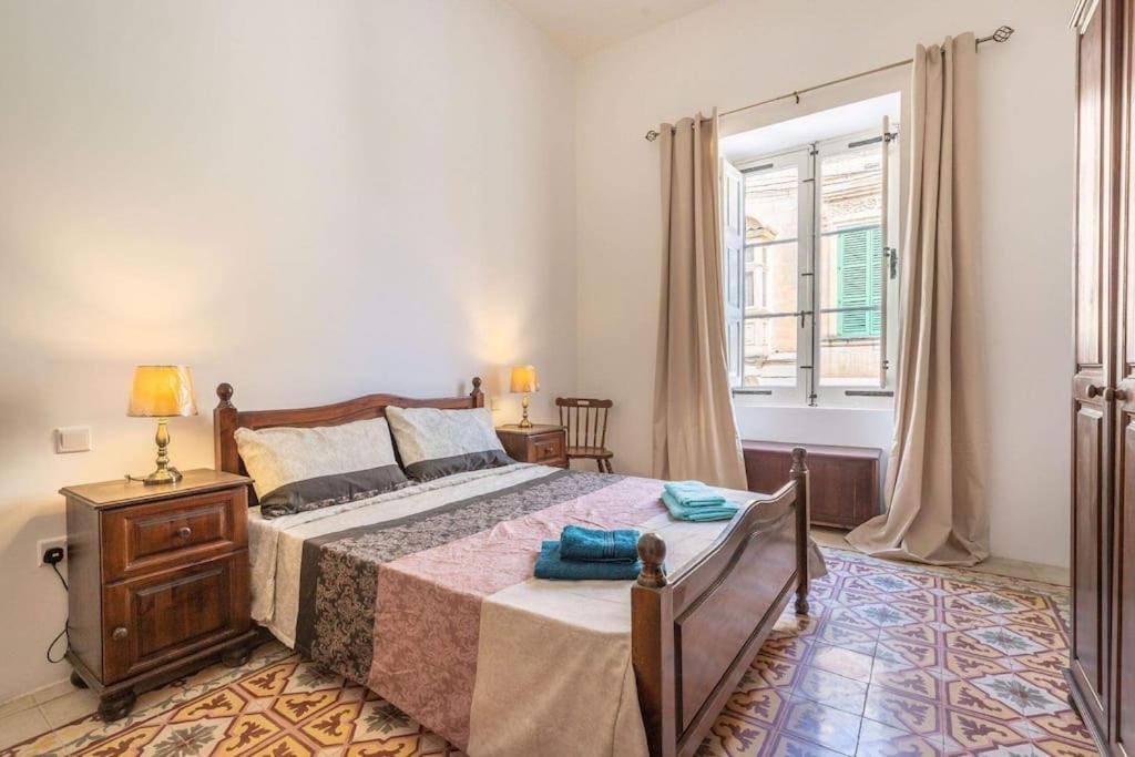 Spacious 4-Bedrooms Townhouse In Tas-Sliema Buitenkant foto
