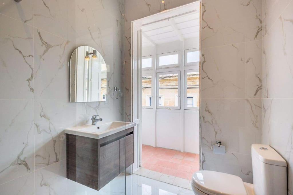 Spacious 4-Bedrooms Townhouse In Tas-Sliema Buitenkant foto