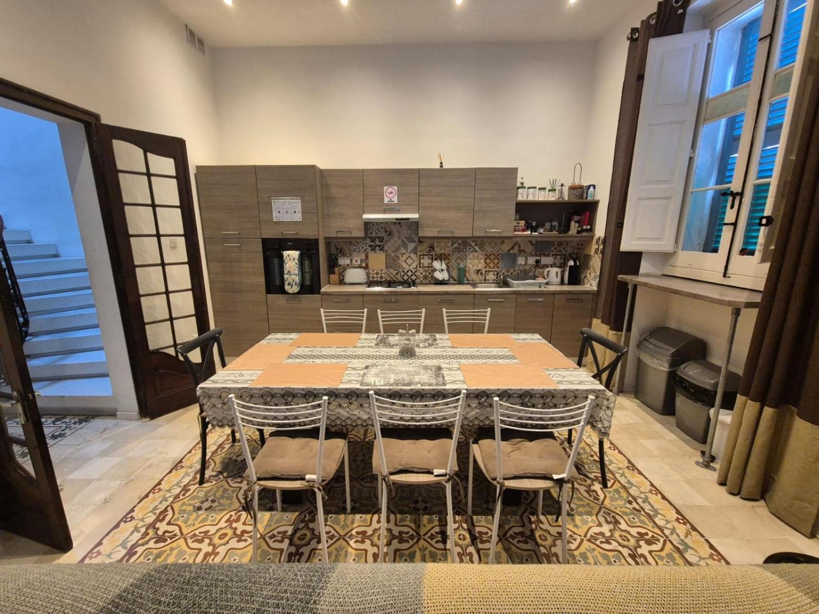 Spacious 4-Bedrooms Townhouse In Tas-Sliema Buitenkant foto